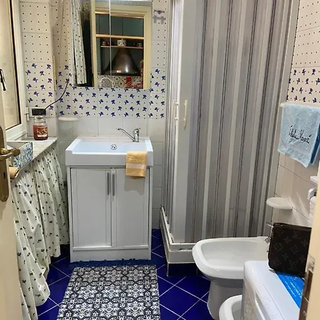 Dana House 4* Napoli