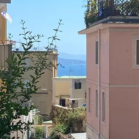 Dana House 4*
