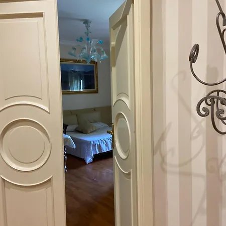 Hotel Dana House