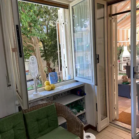 Dana House 4*
